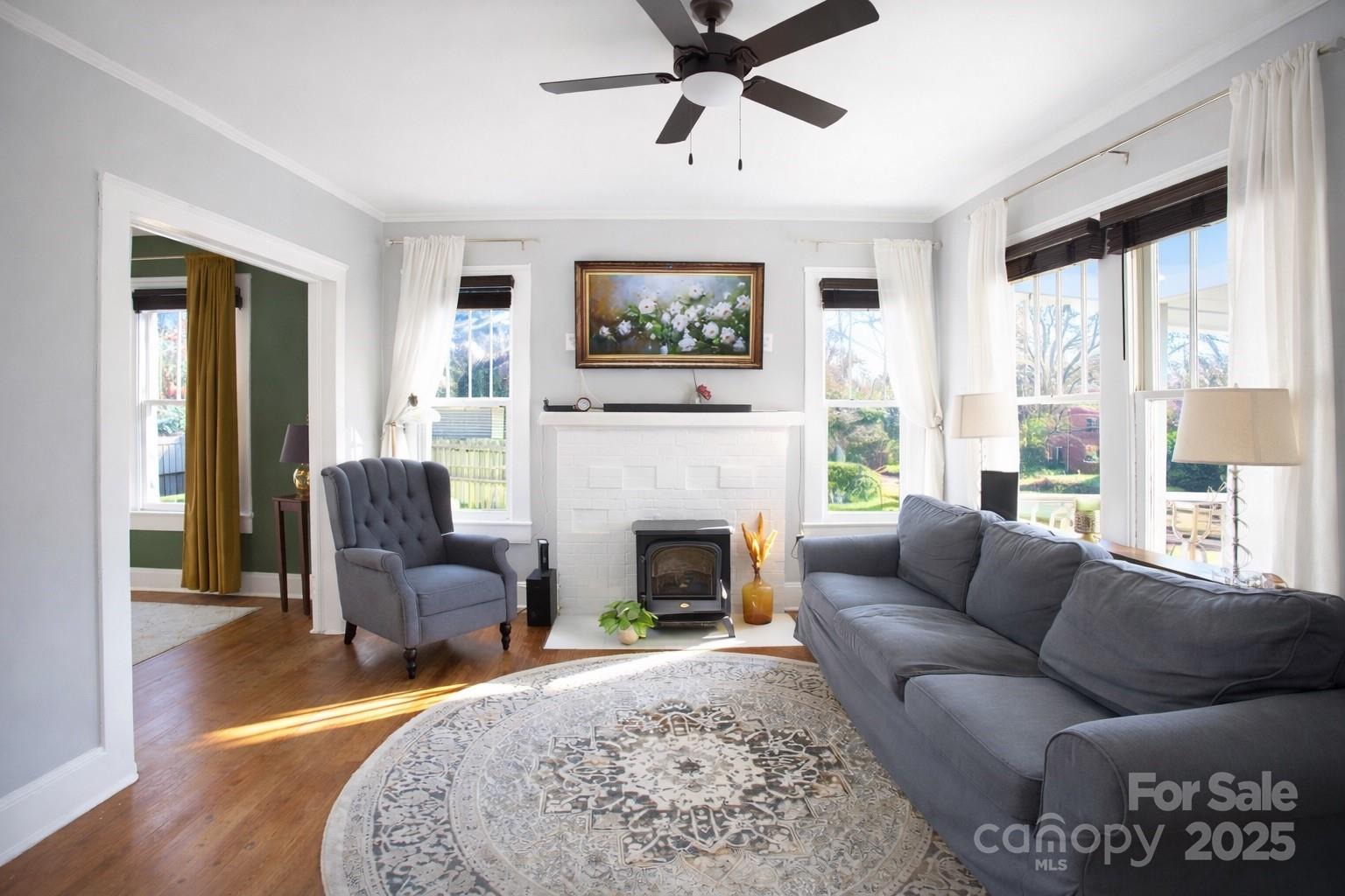 330 Charlotte Avenue