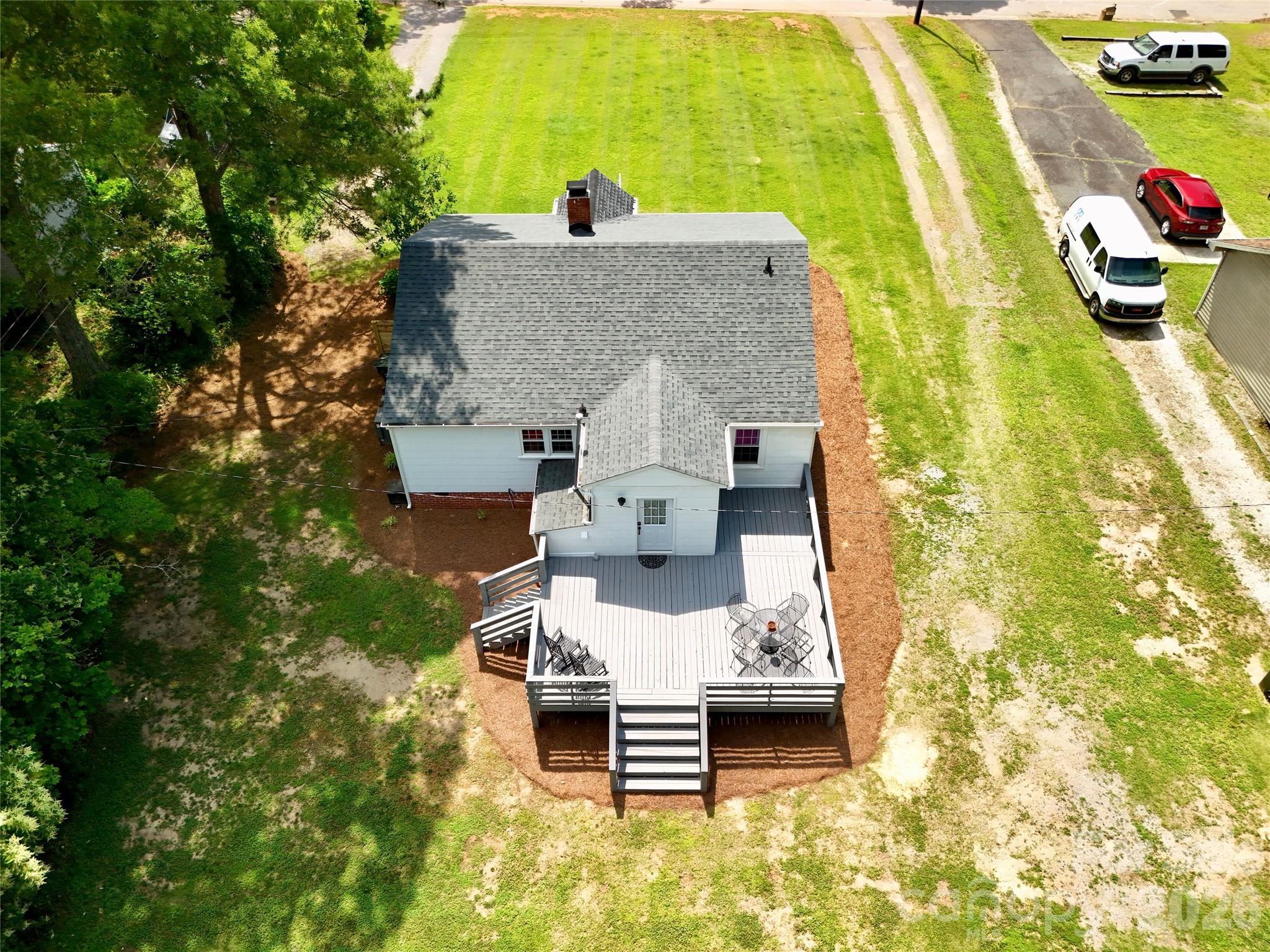 214 Oakwood Avenue