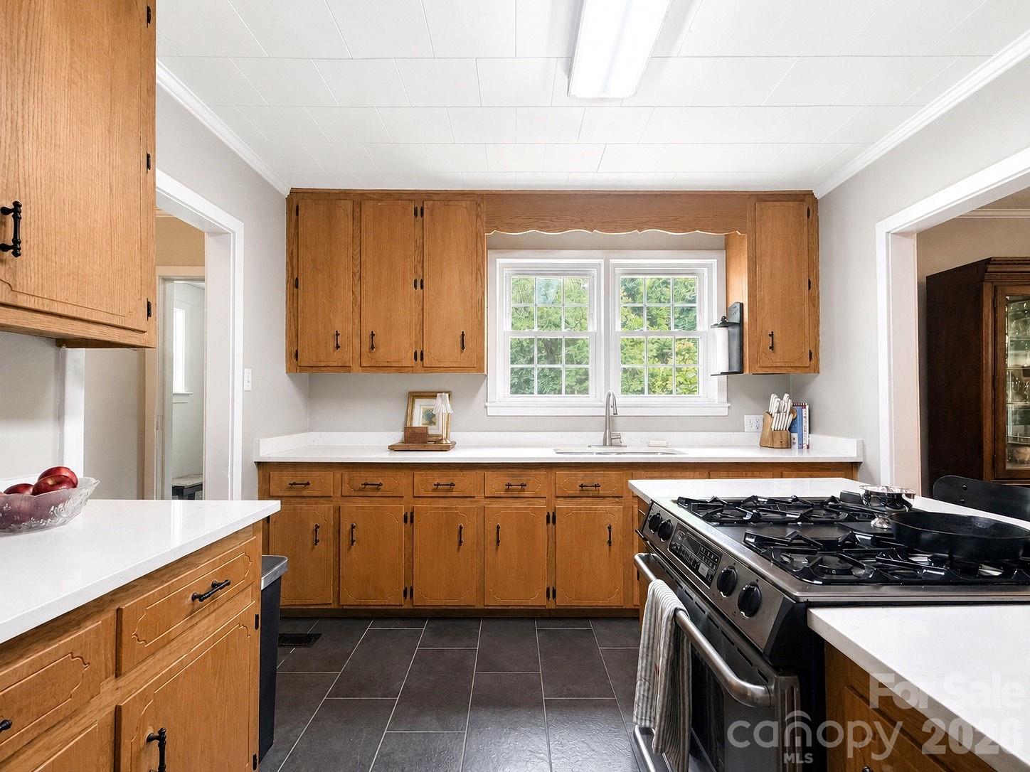 214 Oakwood Avenue