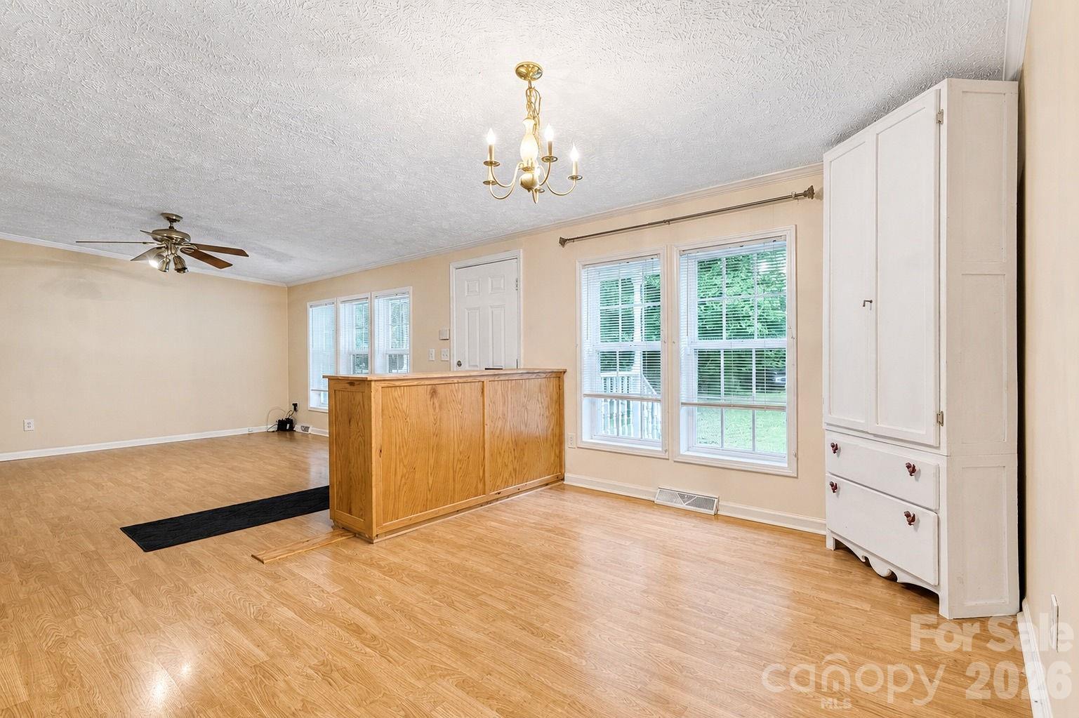 4942 Reid Road