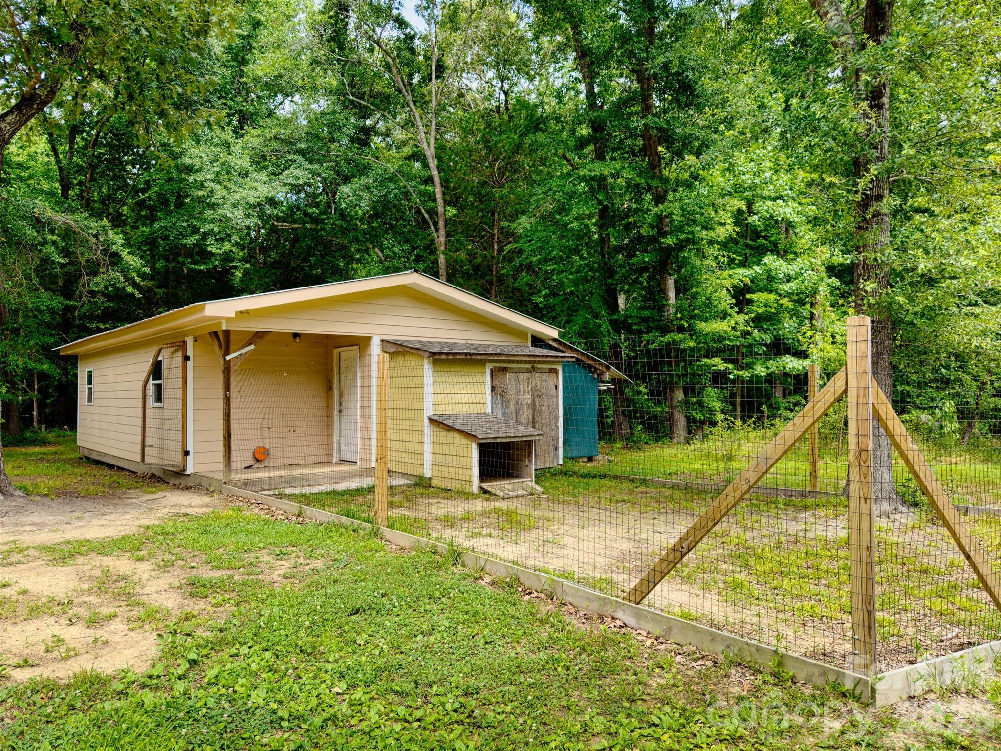 4942 Reid Road