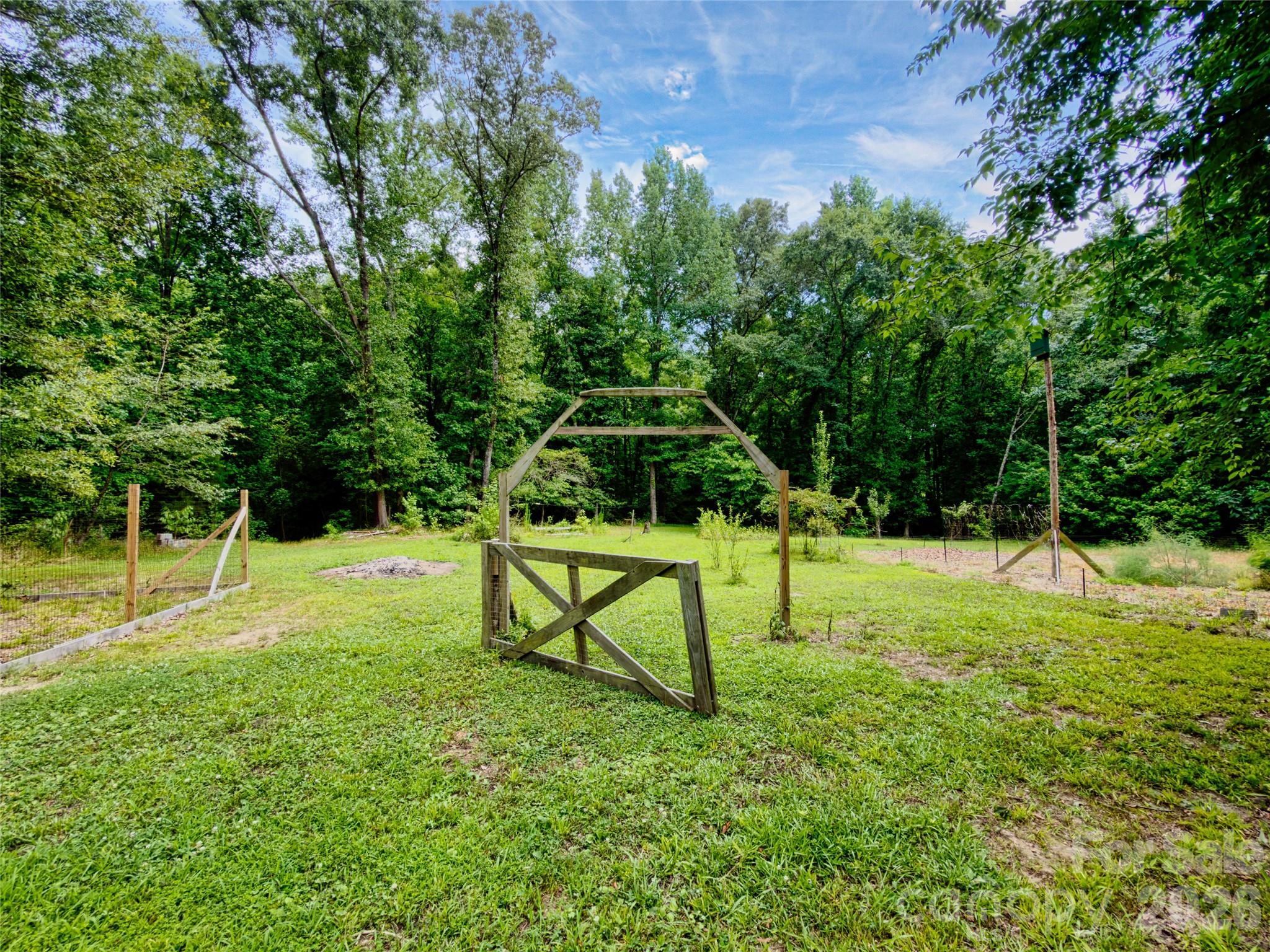 4942 Reid Road