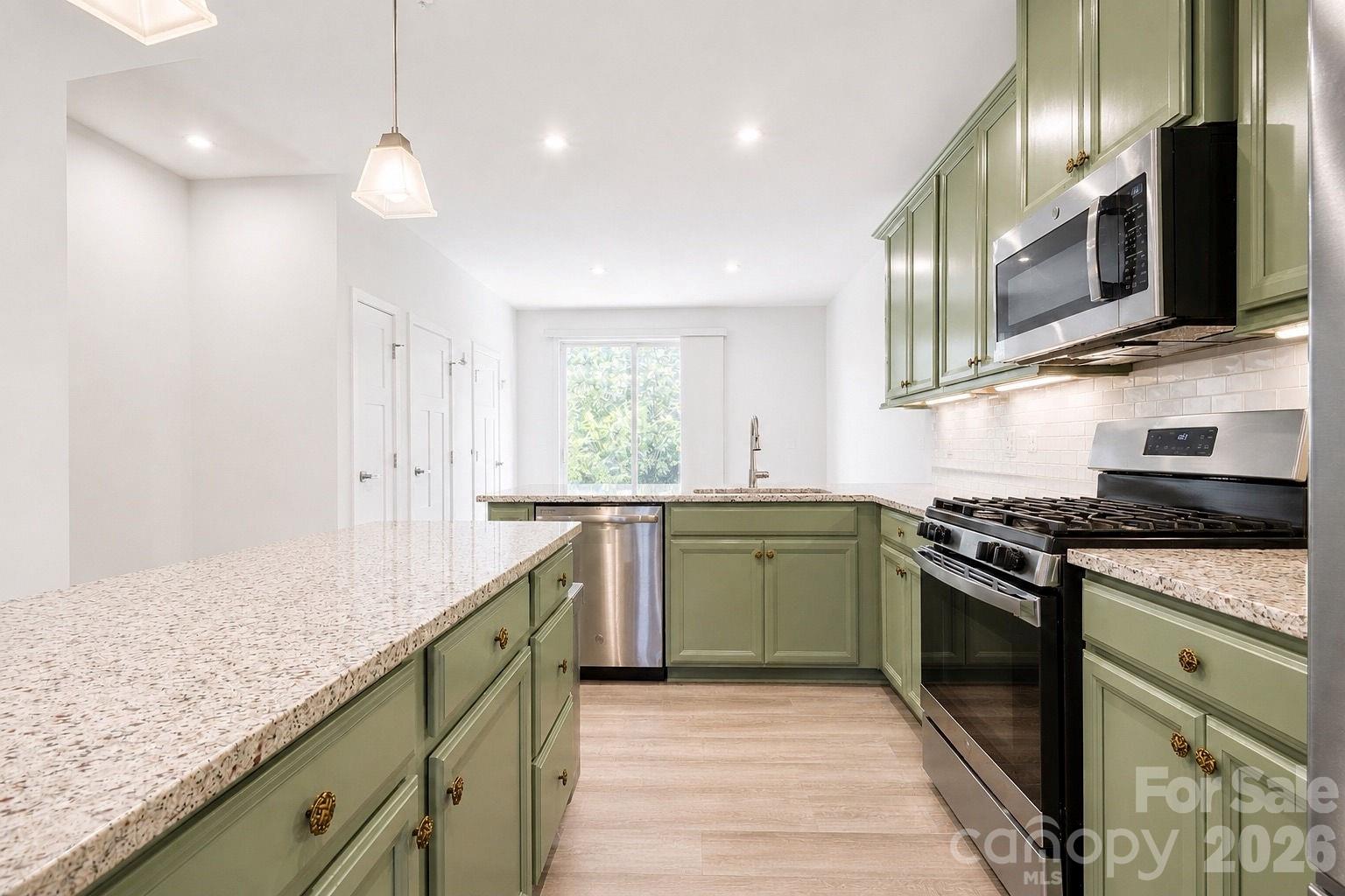 268 Parkwood Avenue
