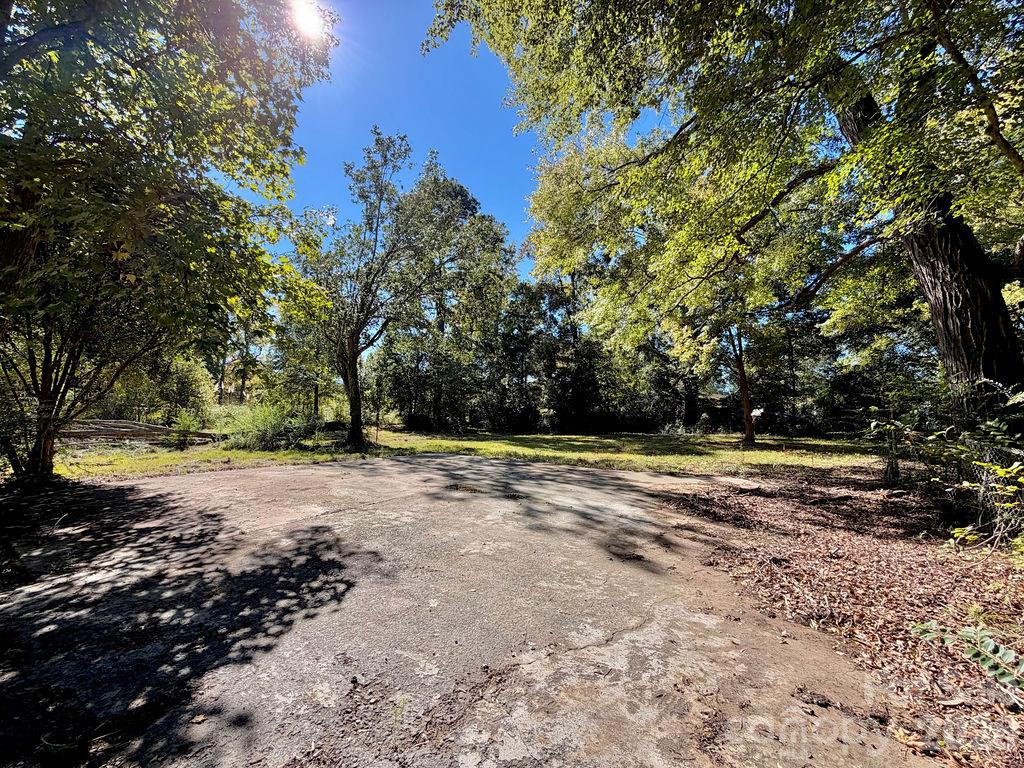1013 Neely Store Road