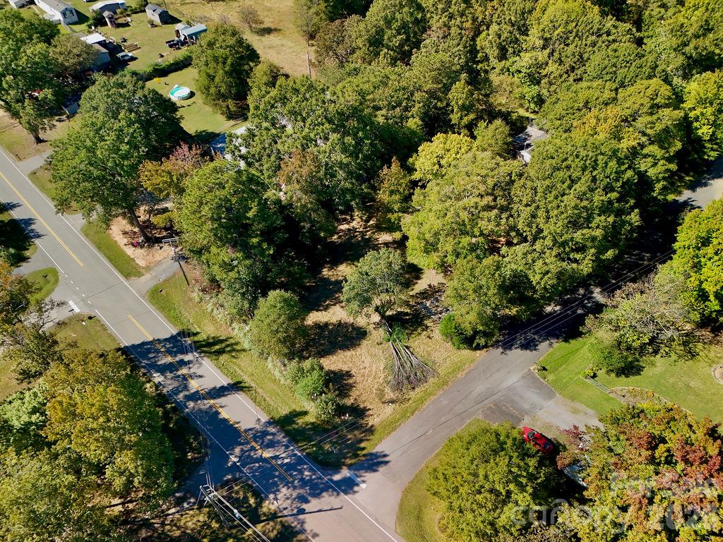 1013 Neely Store Road