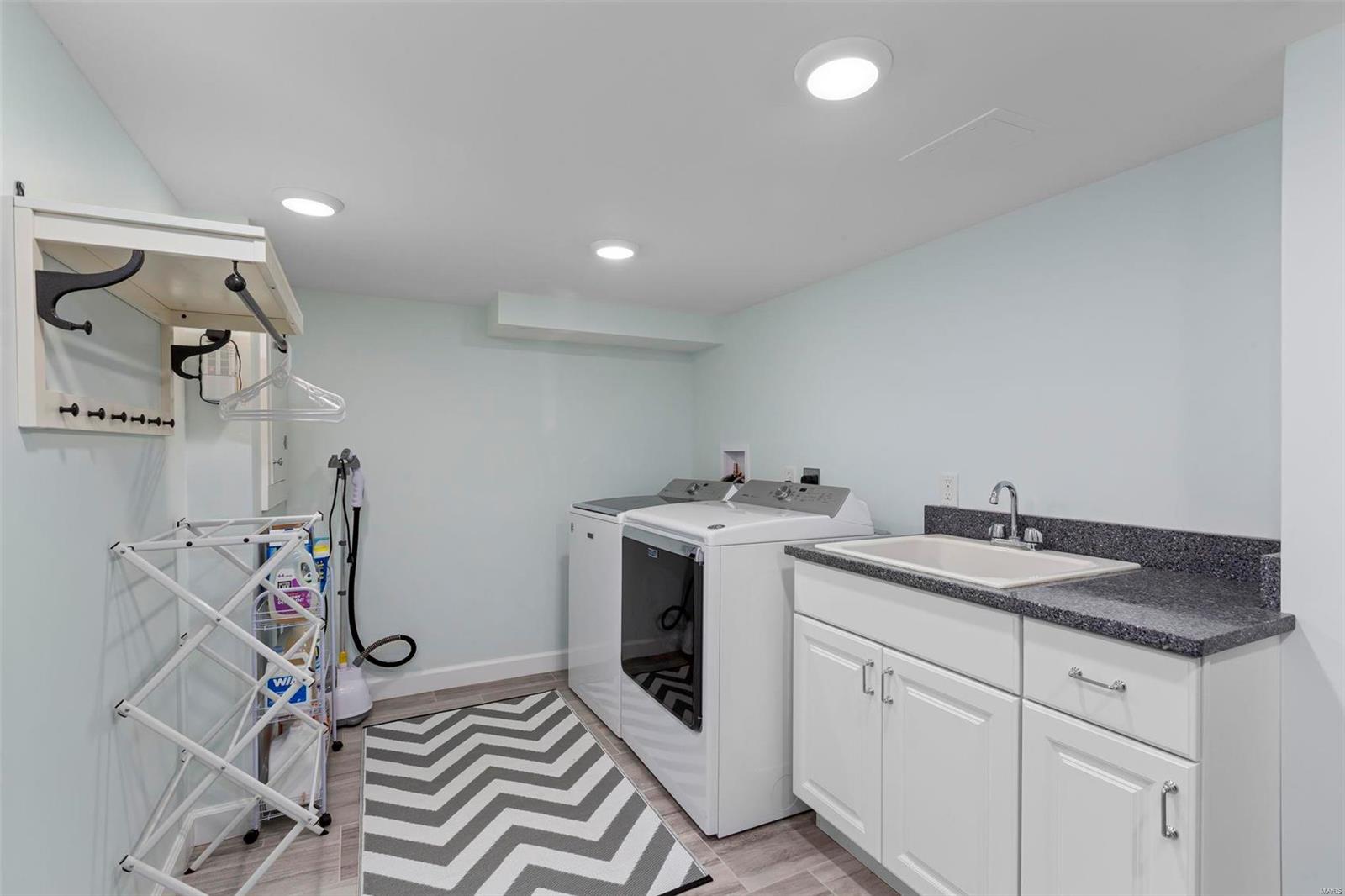 829 Renderer Drive