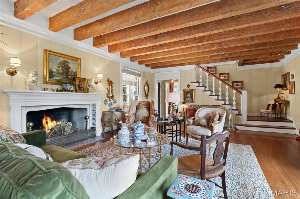 4 Country Life Acres