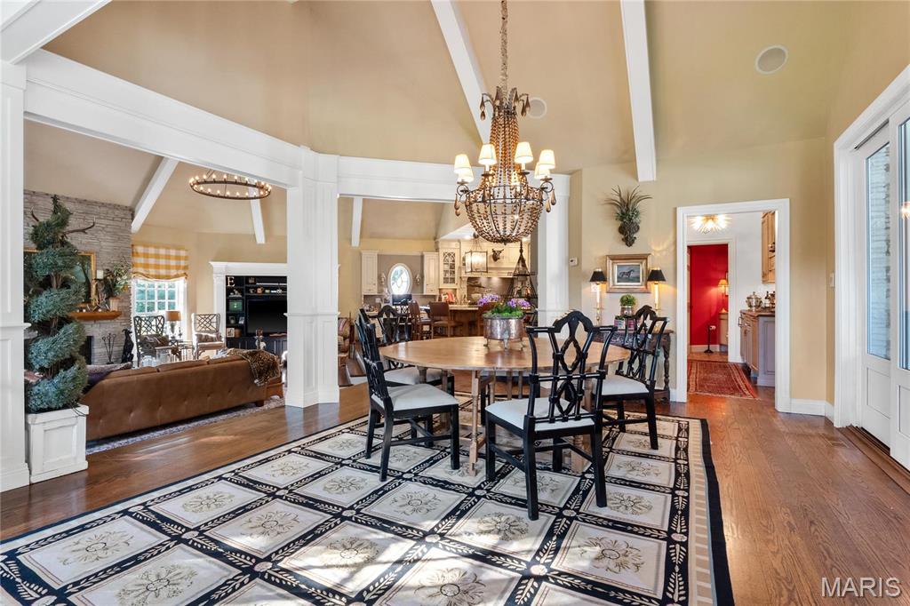4 Country Life Acres