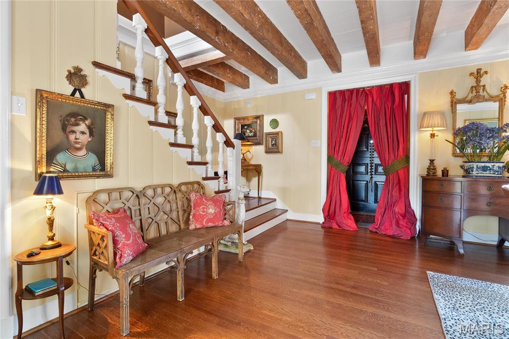 4 Country Life Acres