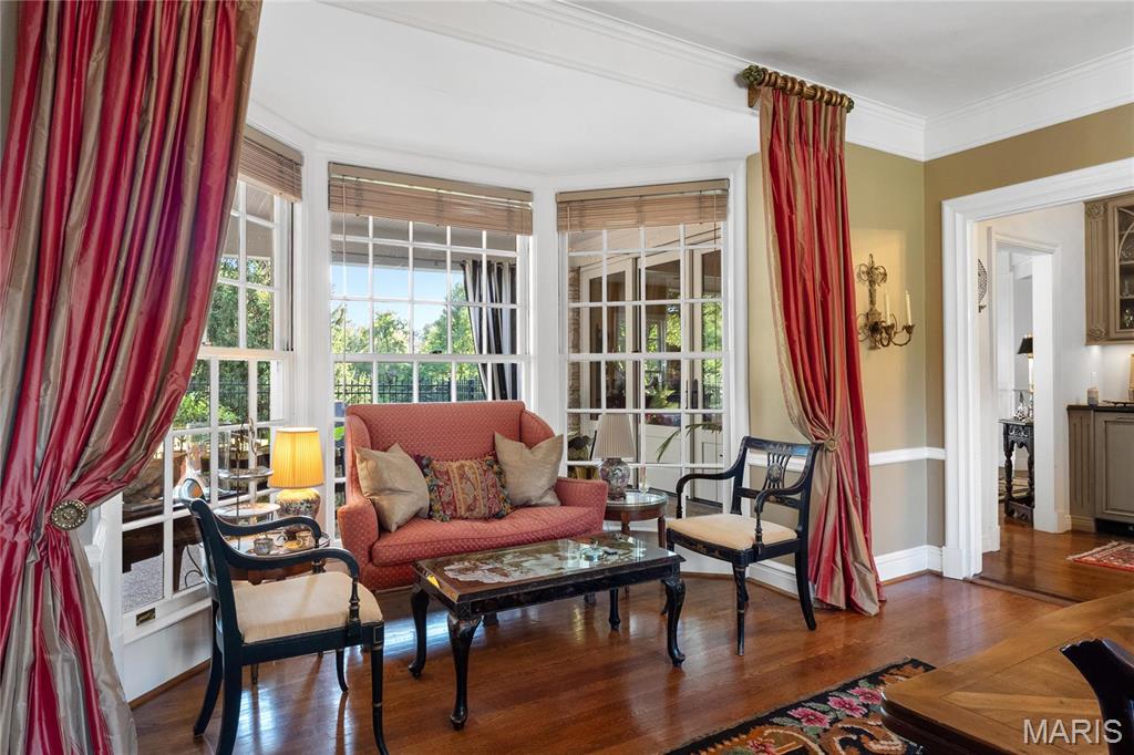 4 Country Life Acres