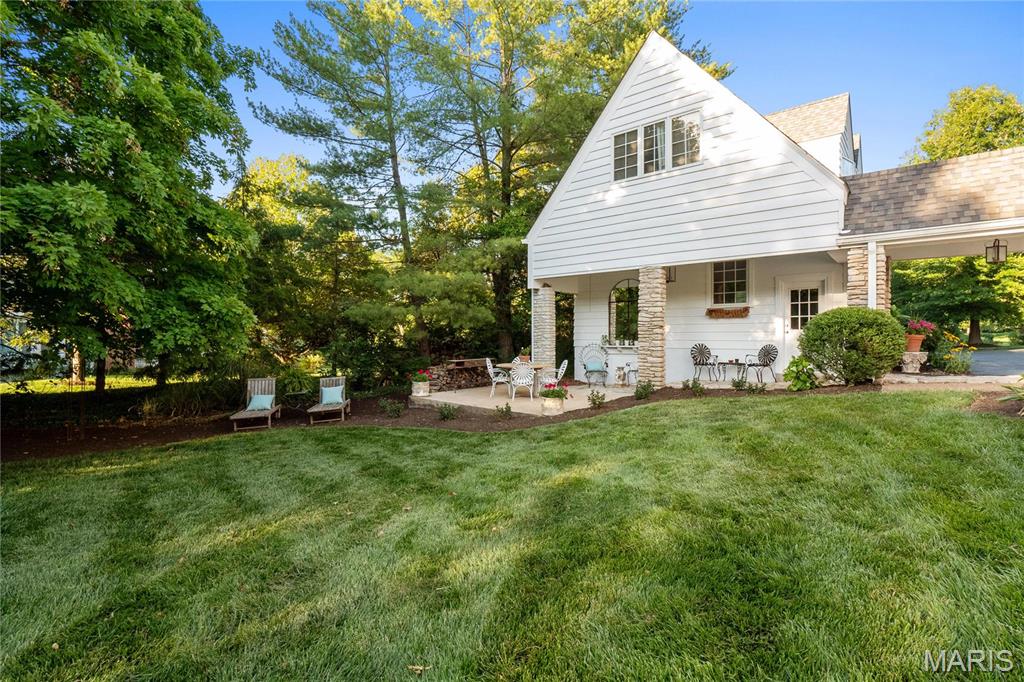 4 Country Life Acres