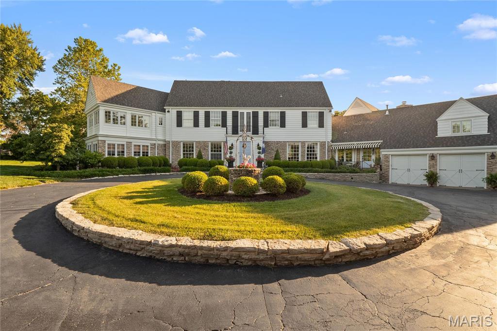 4 Country Life Acres