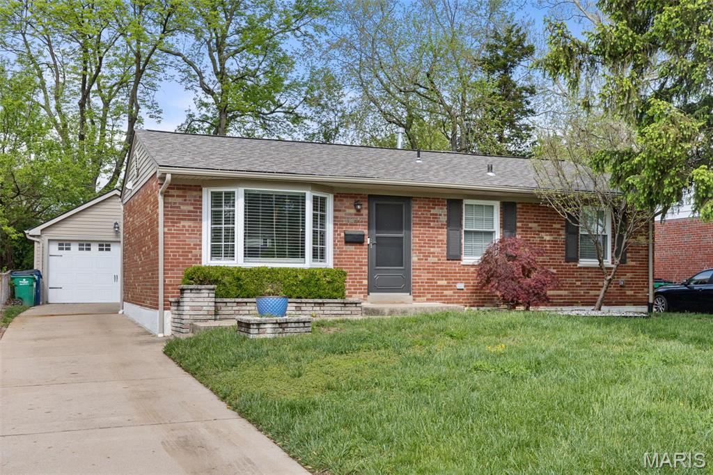 1209 Oakleaf Drive