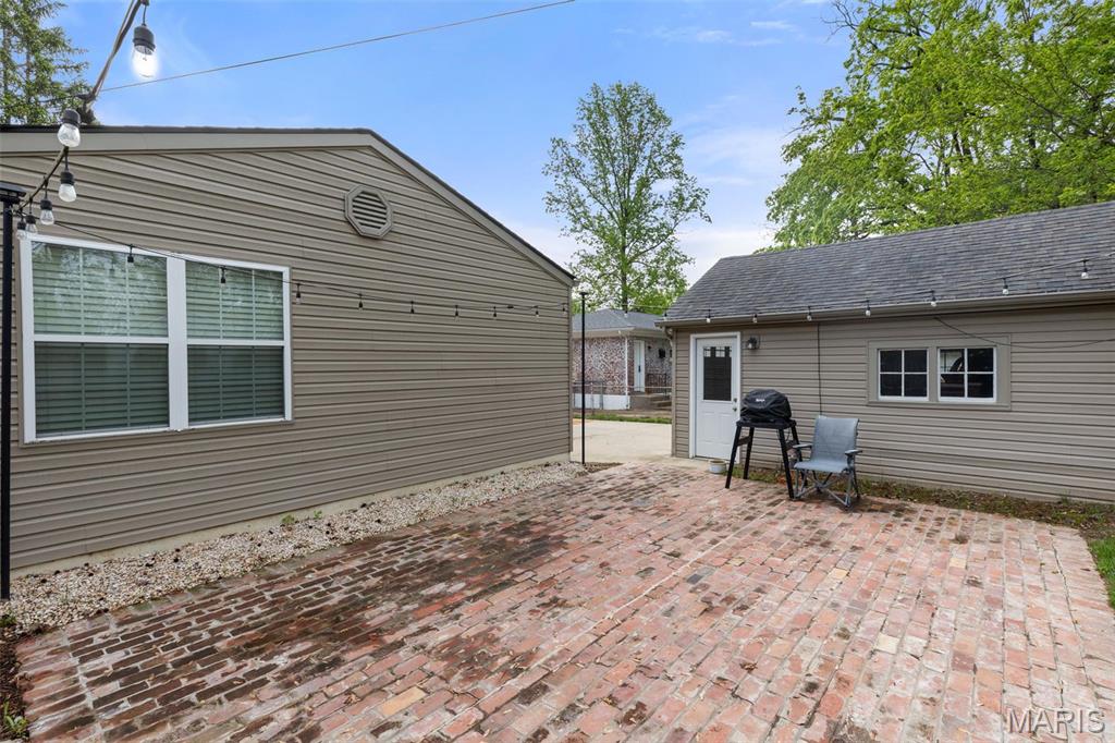 1209 Oakleaf Drive