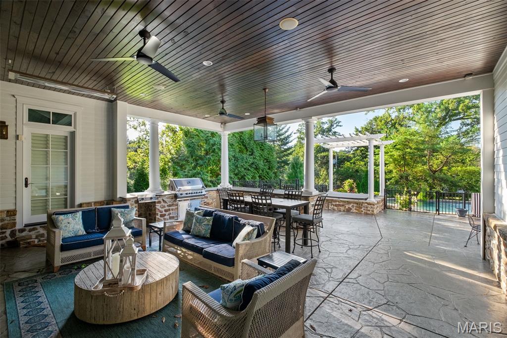 9834 Old Warson Road