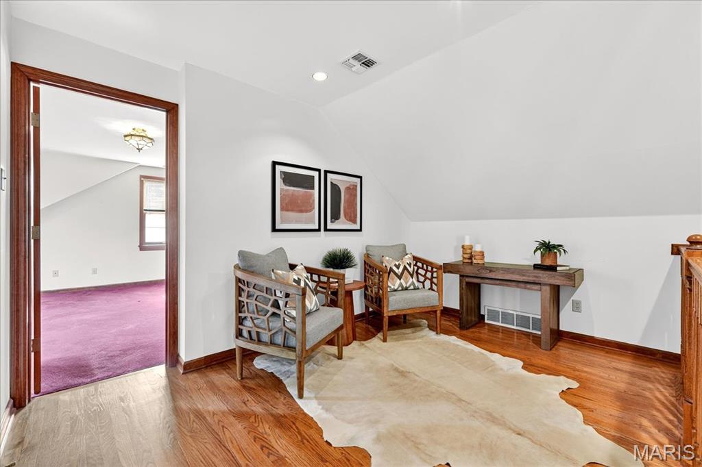 722 Glenvista Place