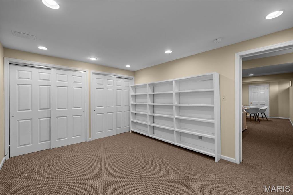 1691 Frontenac Woods Lane