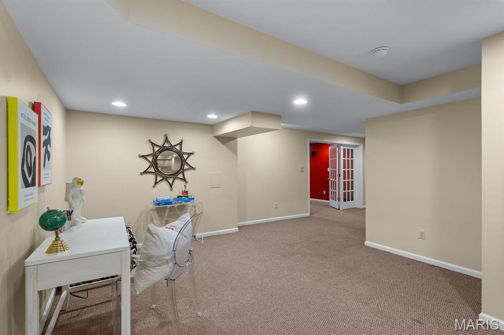 1691 Frontenac Woods Lane