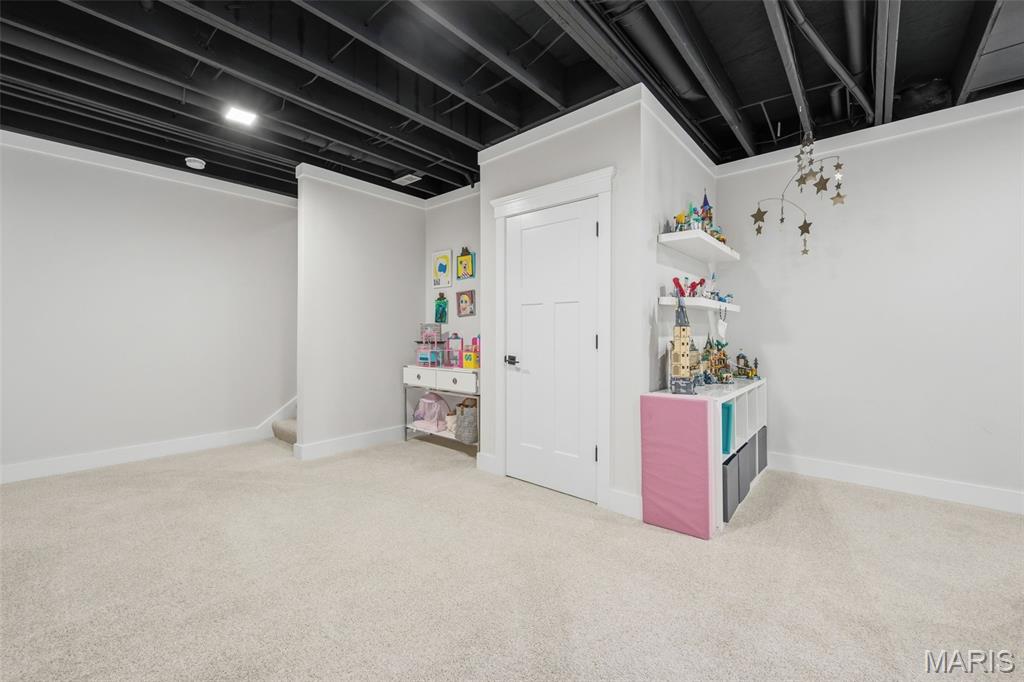 919 Poinsetta Lane
