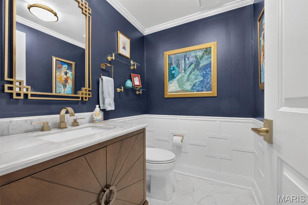 1688 Frontenac Woods Lane