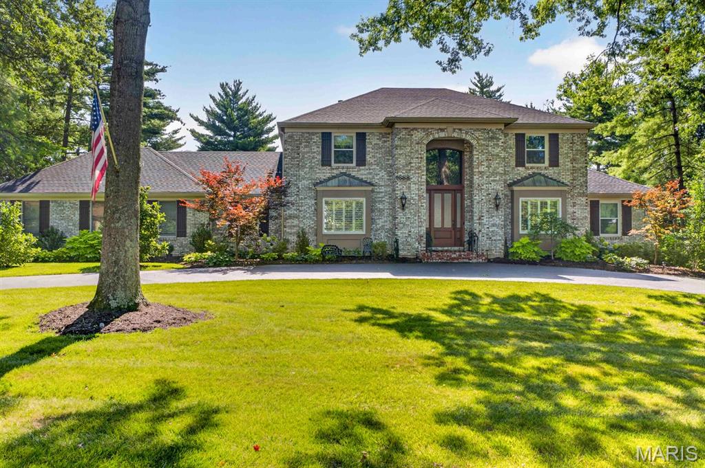 1688 Frontenac Woods Lane