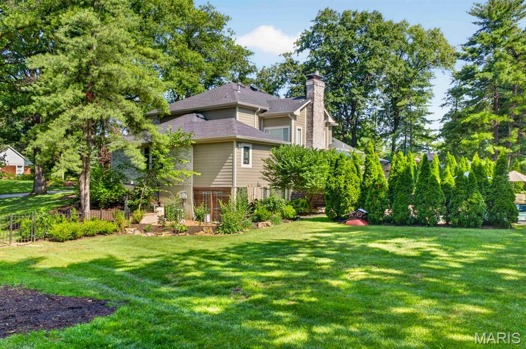 1688 Frontenac Woods Lane