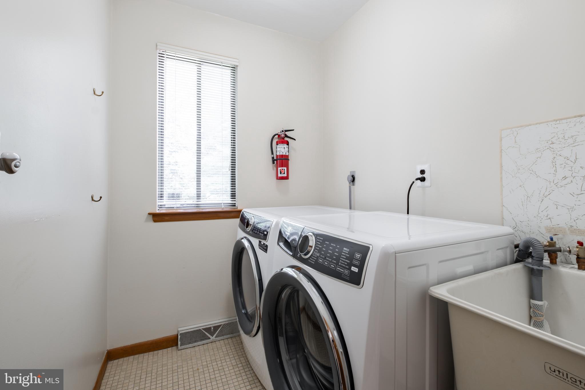 31 Lynne Cir