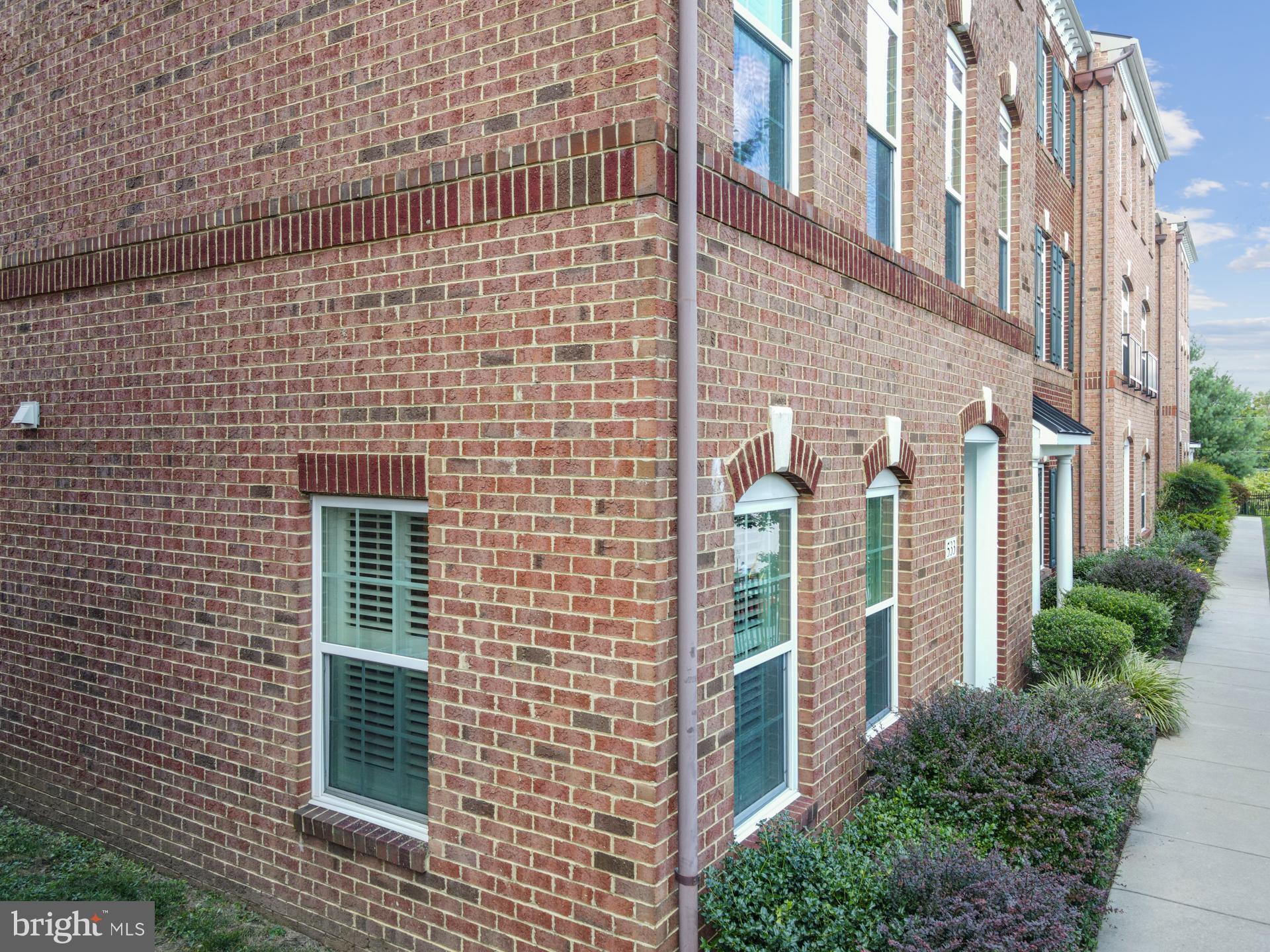 533 Raymond Dr