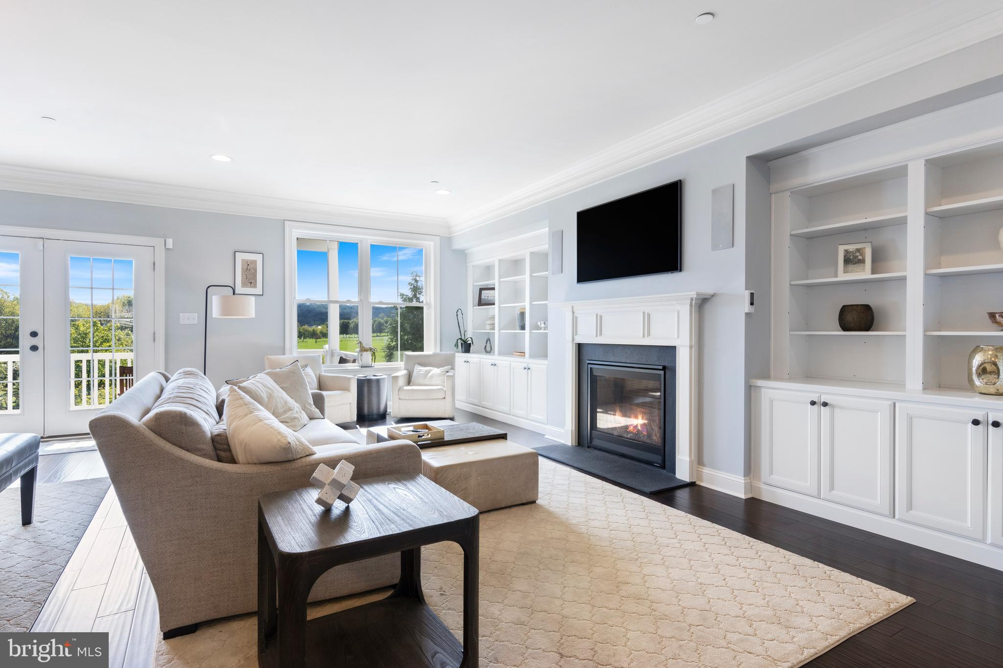 76 Parkview Cir