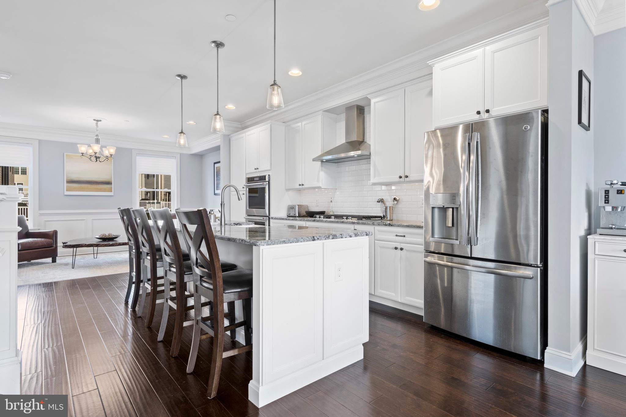 76 Parkview Cir