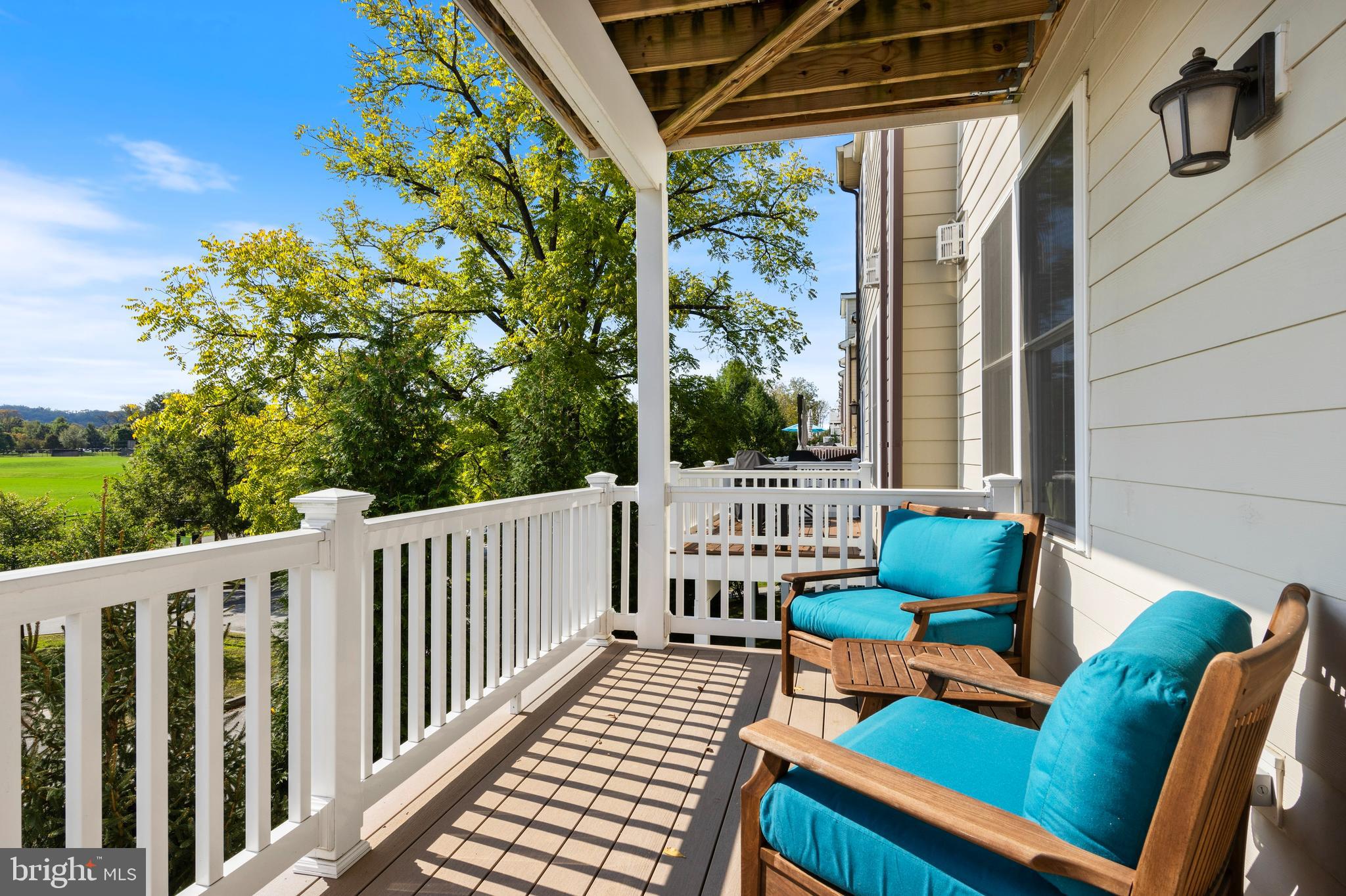 76 Parkview Cir