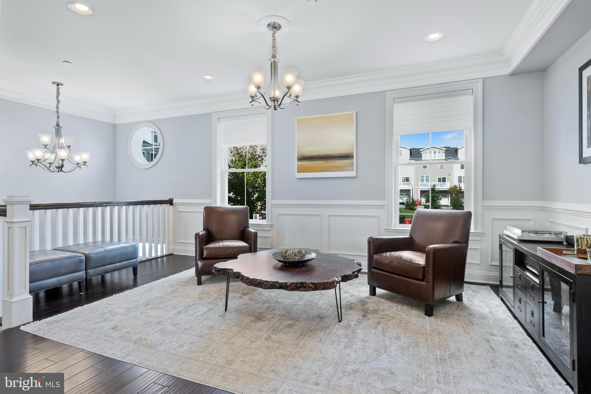 76 Parkview Cir
