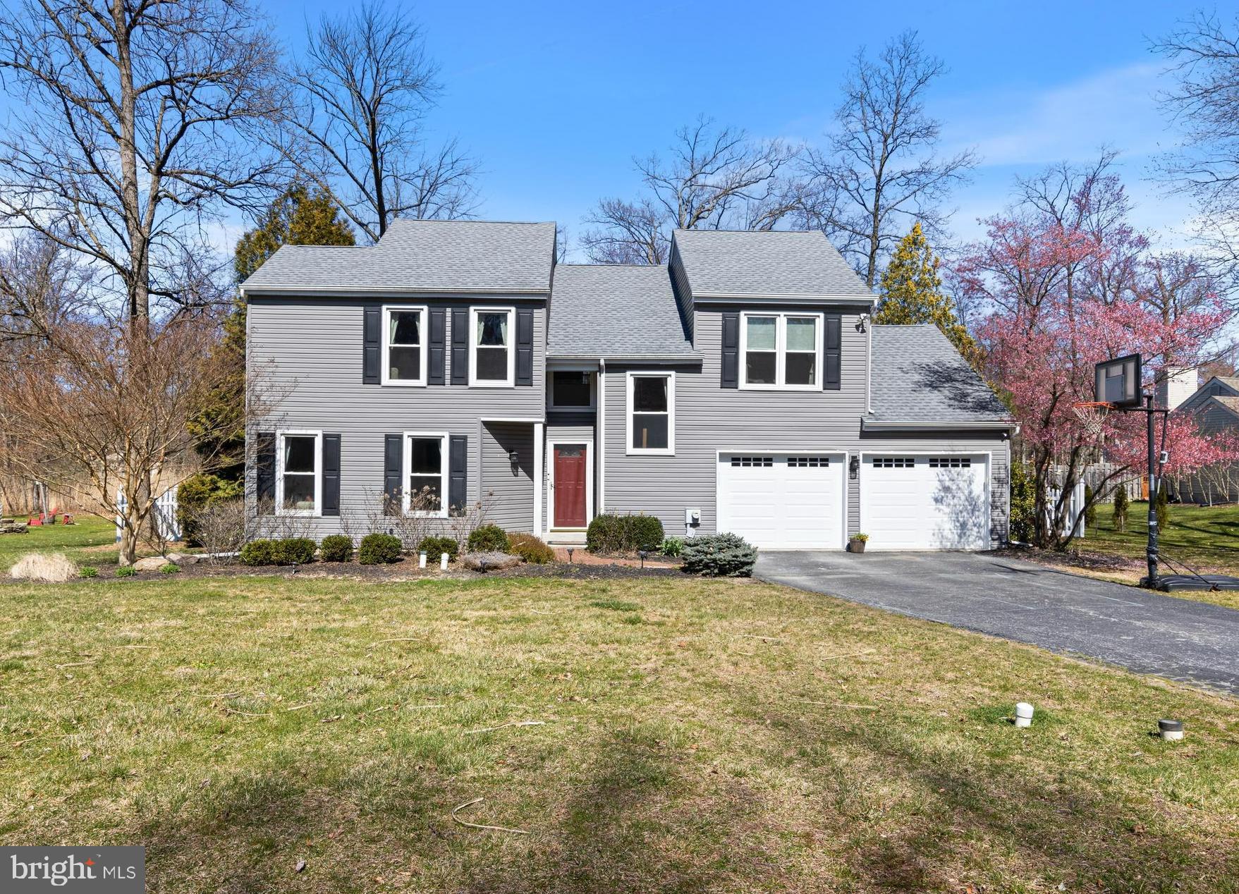 305 Albermarle Grv
