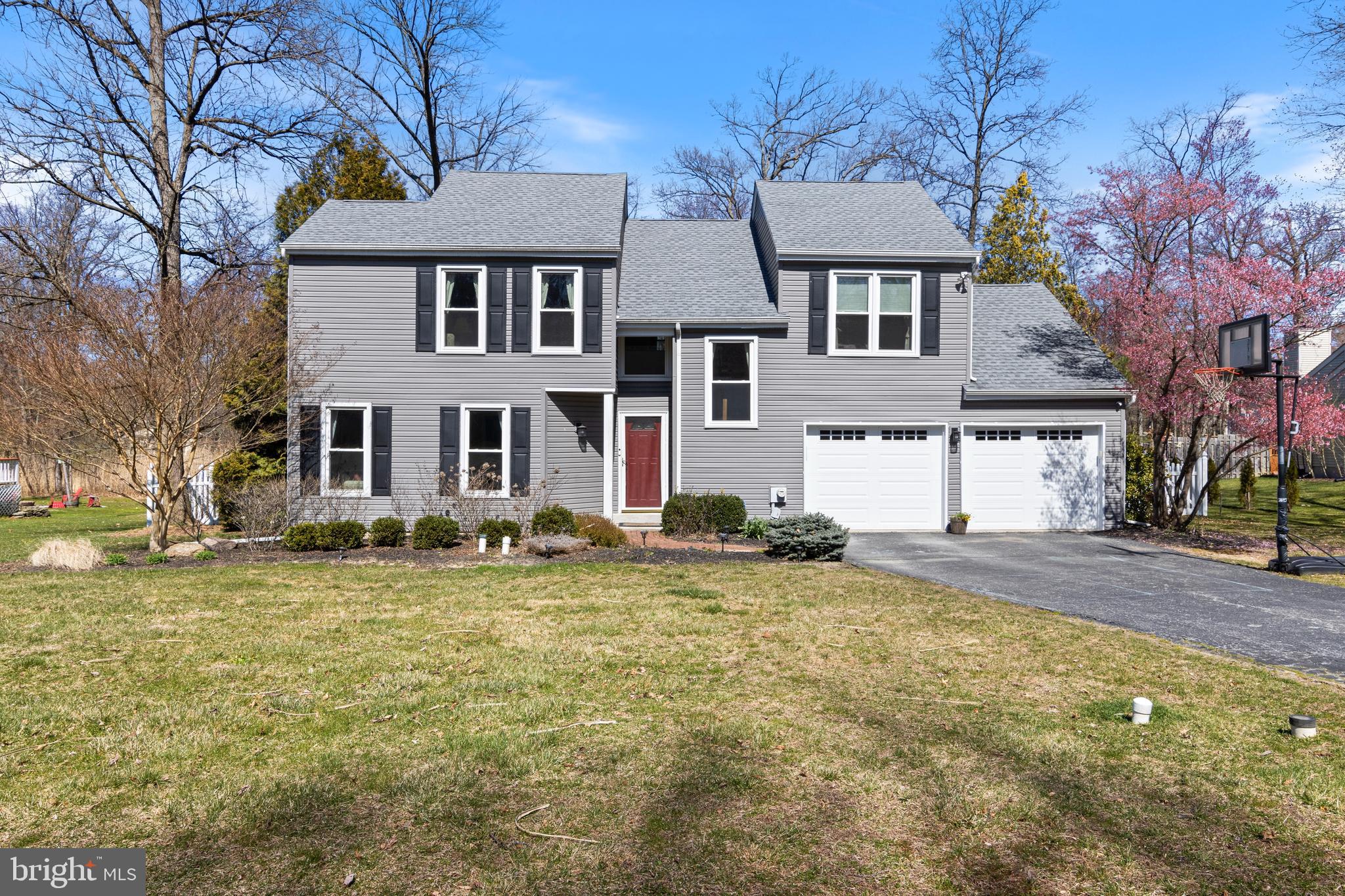 305 Albermarle Grv
