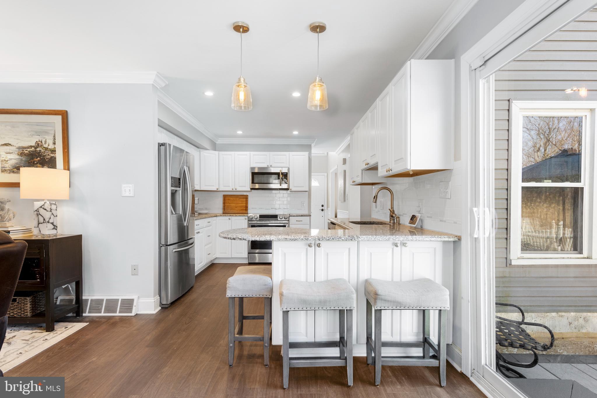 305 Albermarle Grv