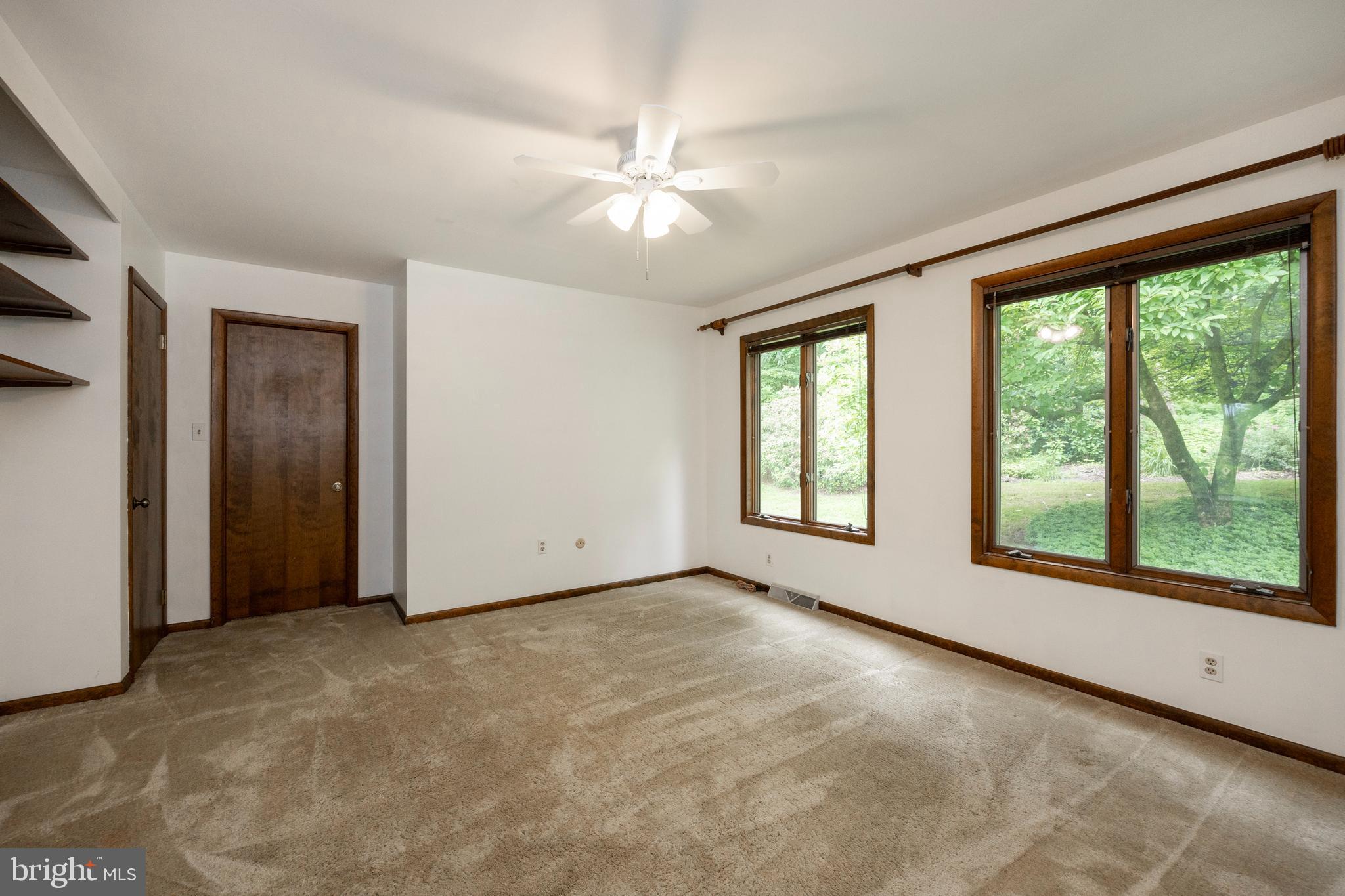 215 Downing Rd