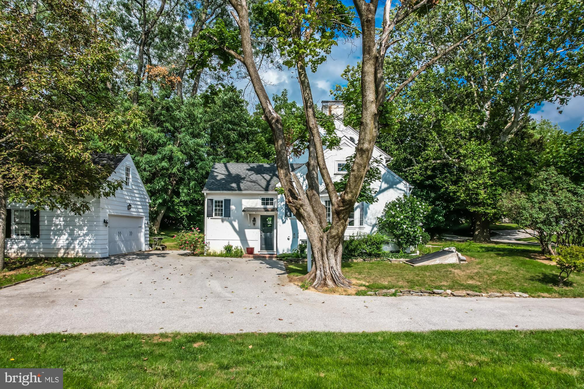 978 W Conestoga Rd