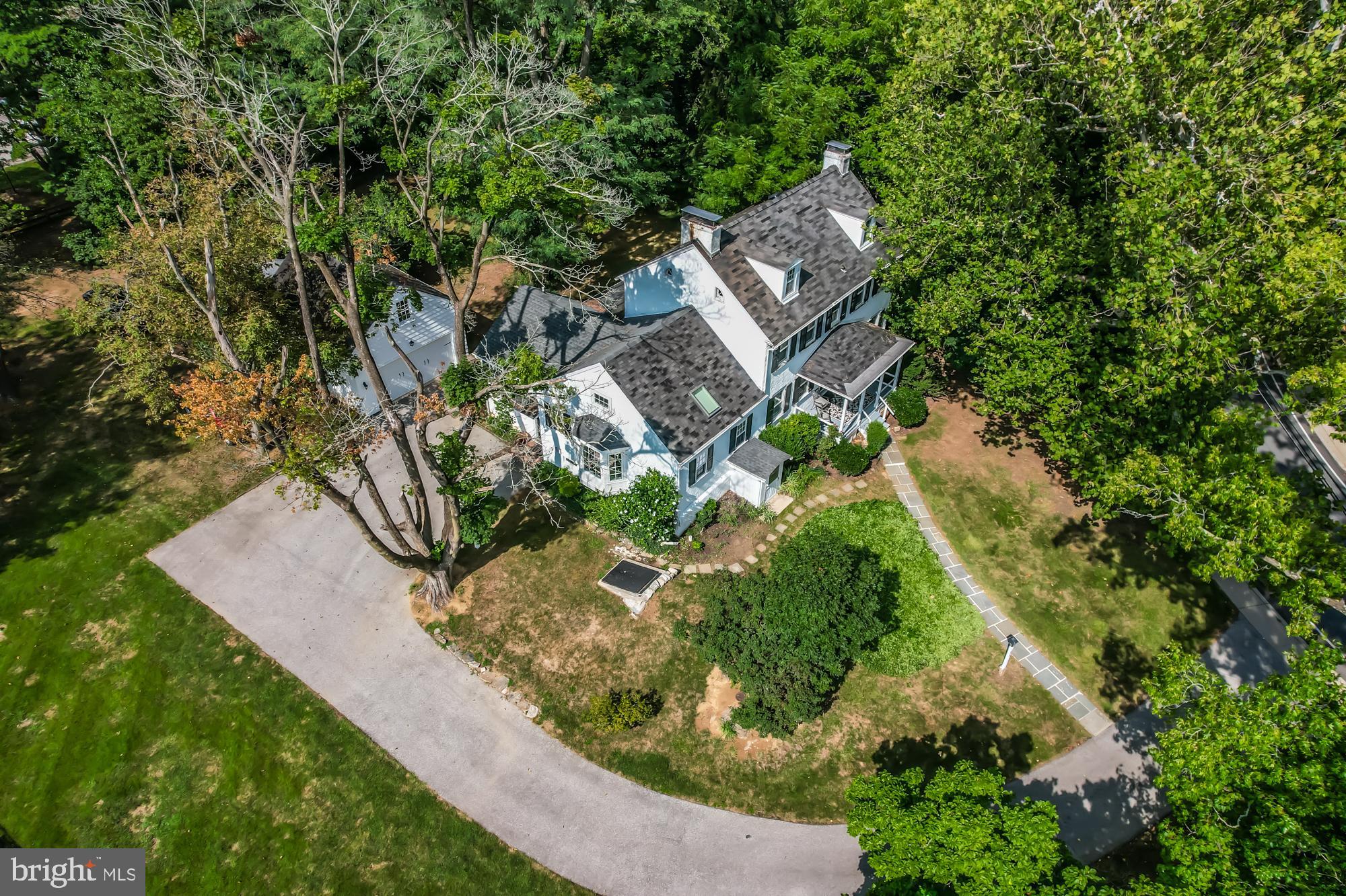 978 W Conestoga Rd
