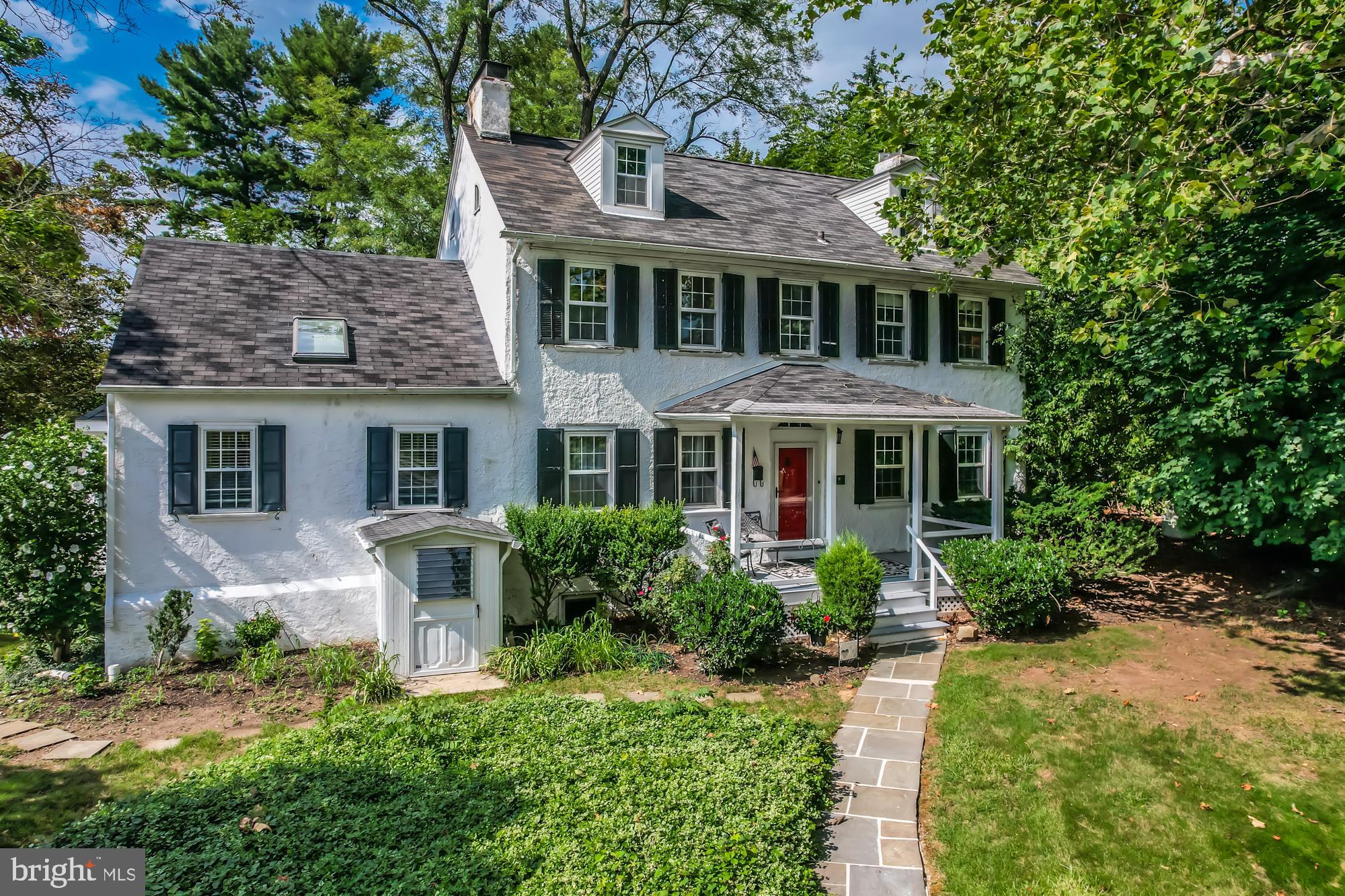 978 W Conestoga Rd