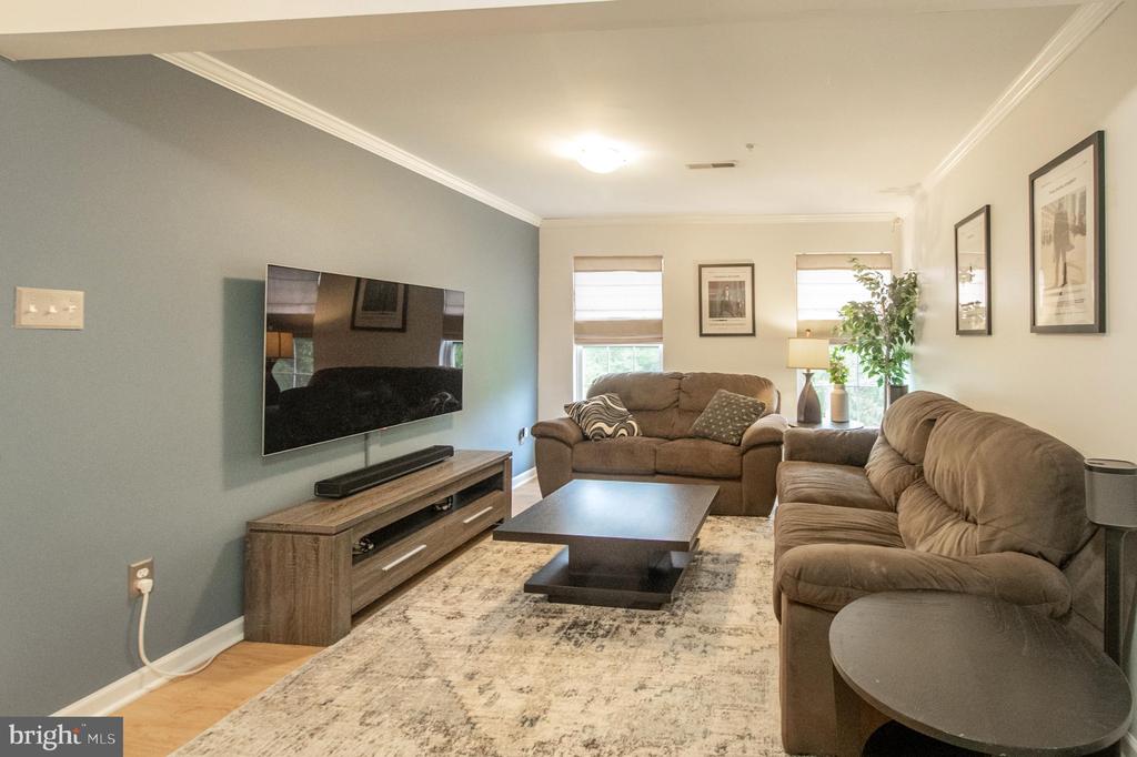 602 Coach Hill Ct