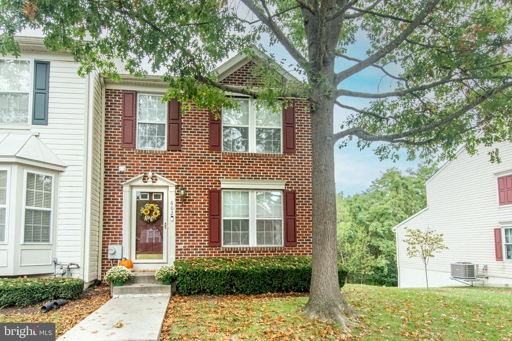 602 Coach Hill Ct