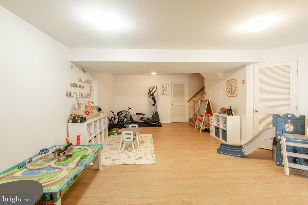 602 Coach Hill Ct