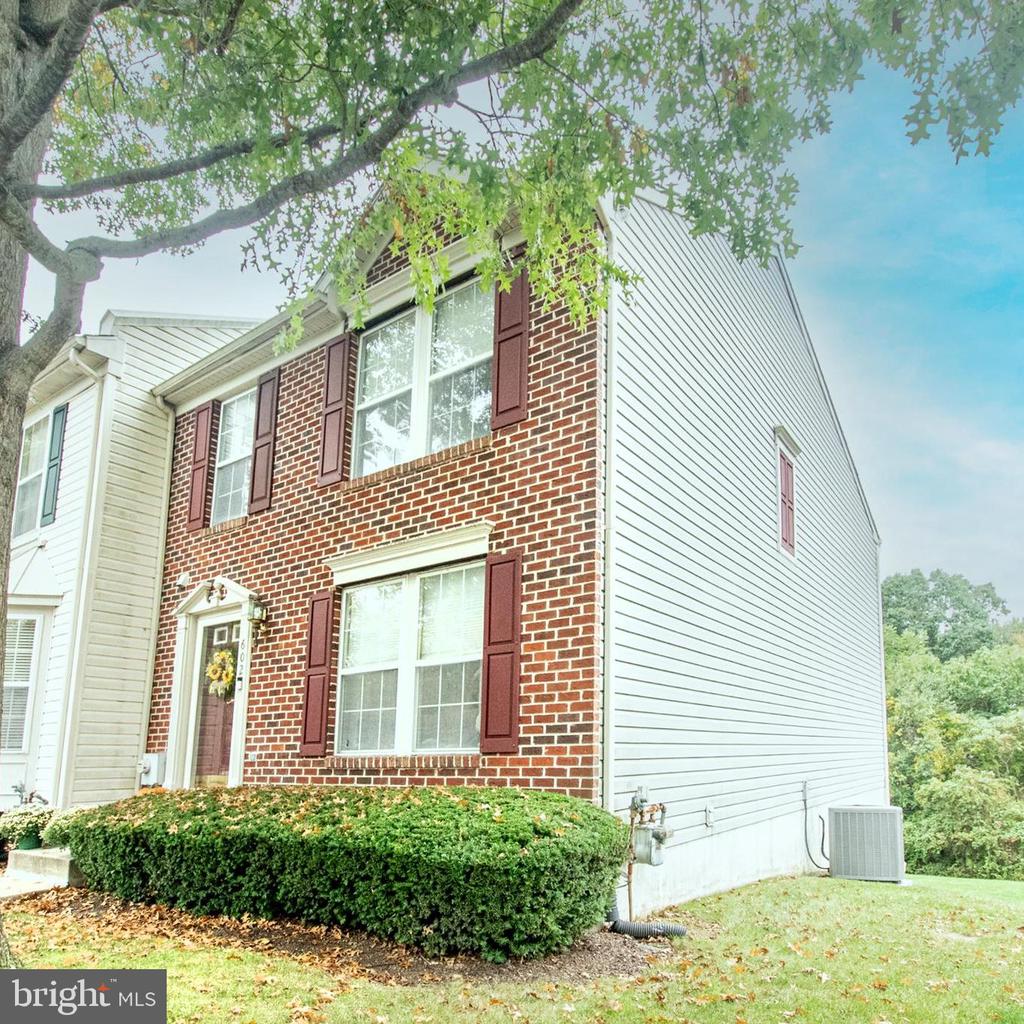 602 Coach Hill Ct