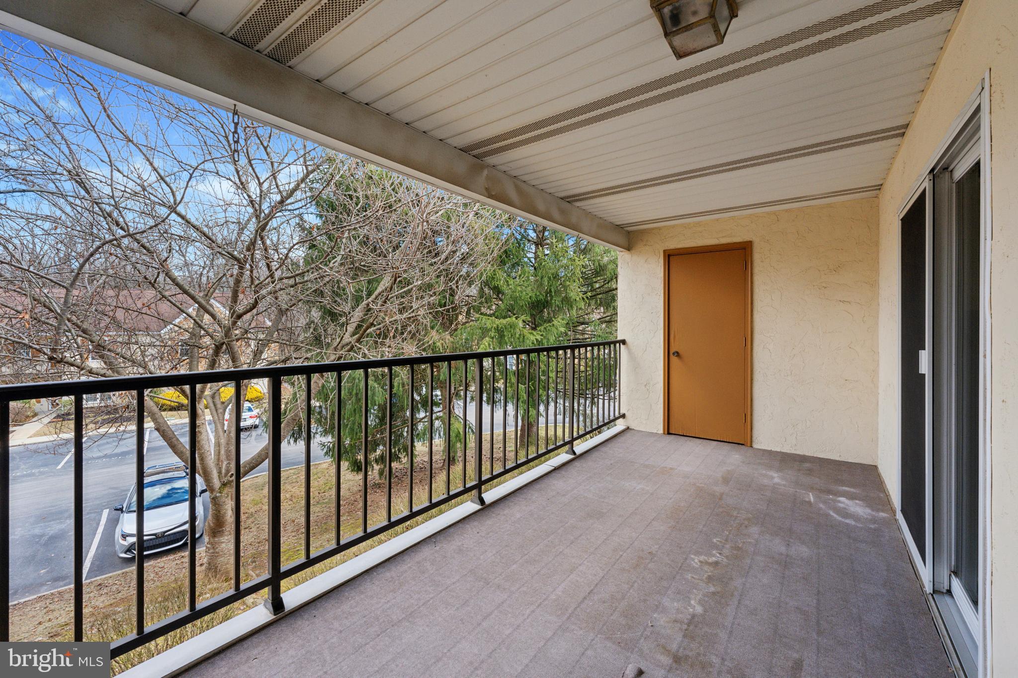 192 Valley Stream Ln