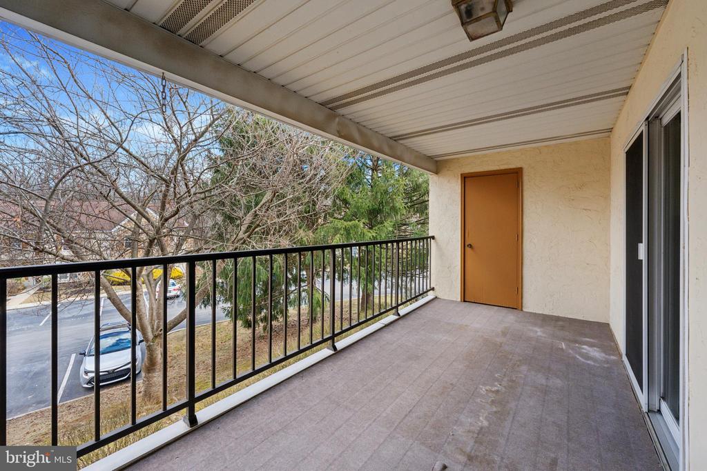 192 Valley Stream Ln