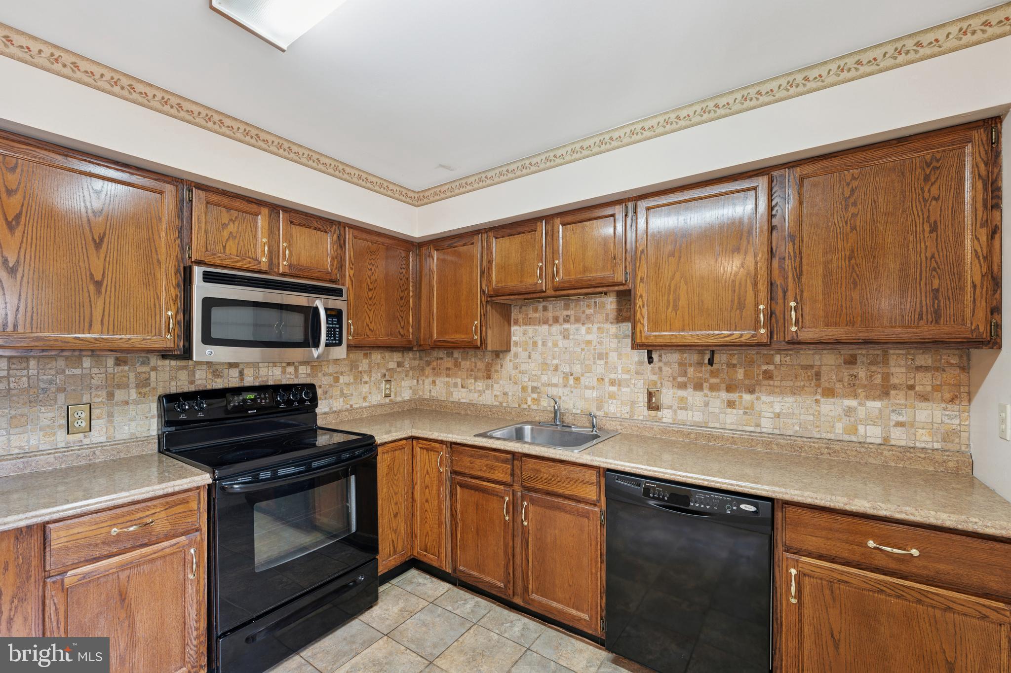 192 Valley Stream Ln