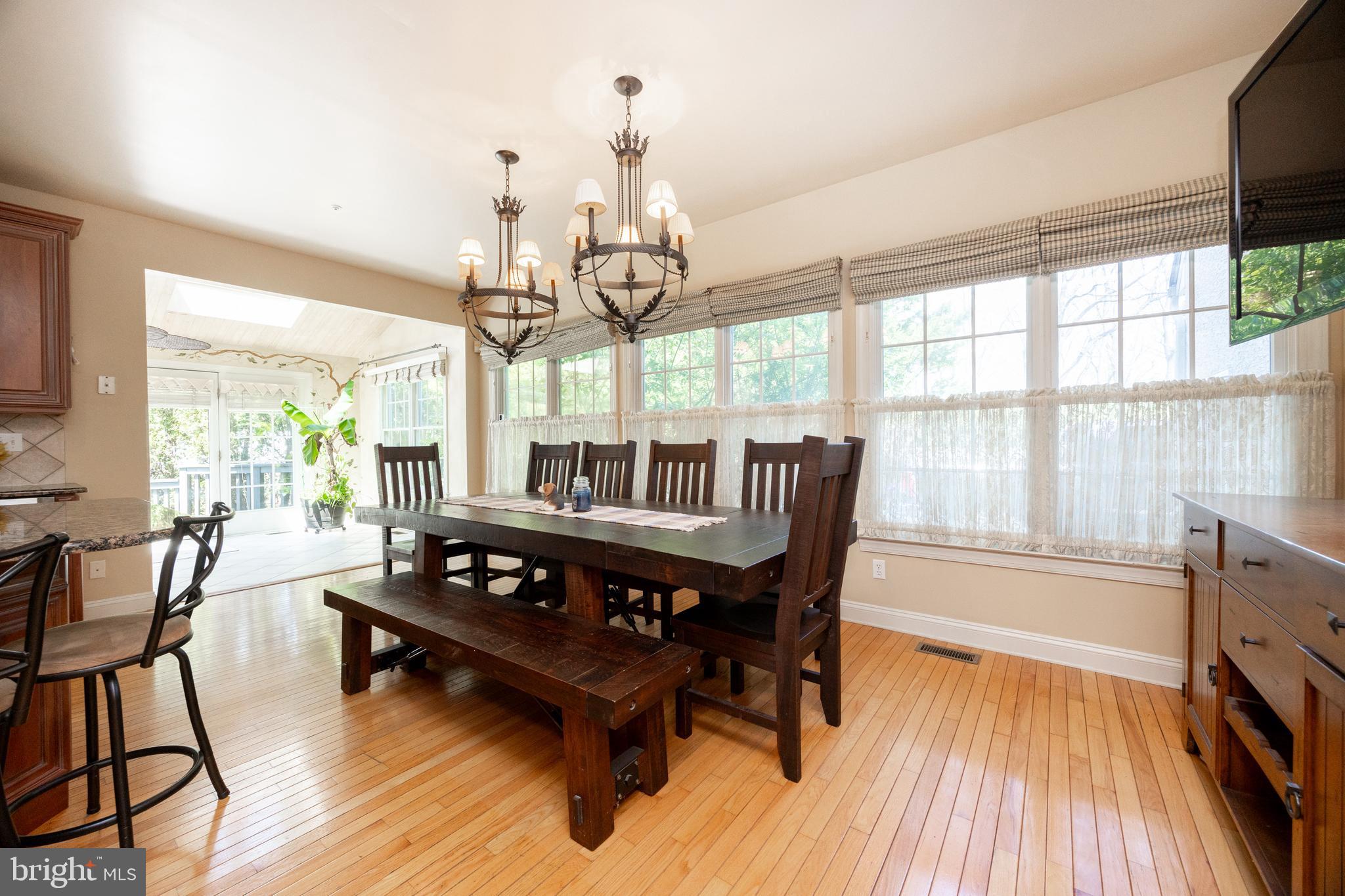 301 Bell Ct