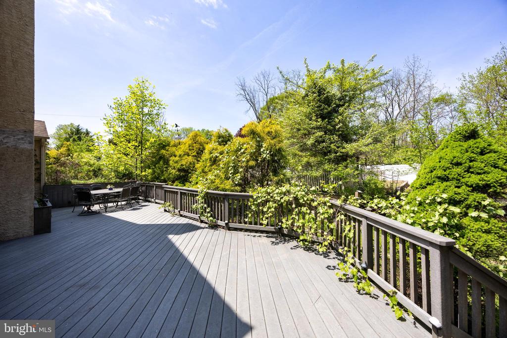301 Bell Ct
