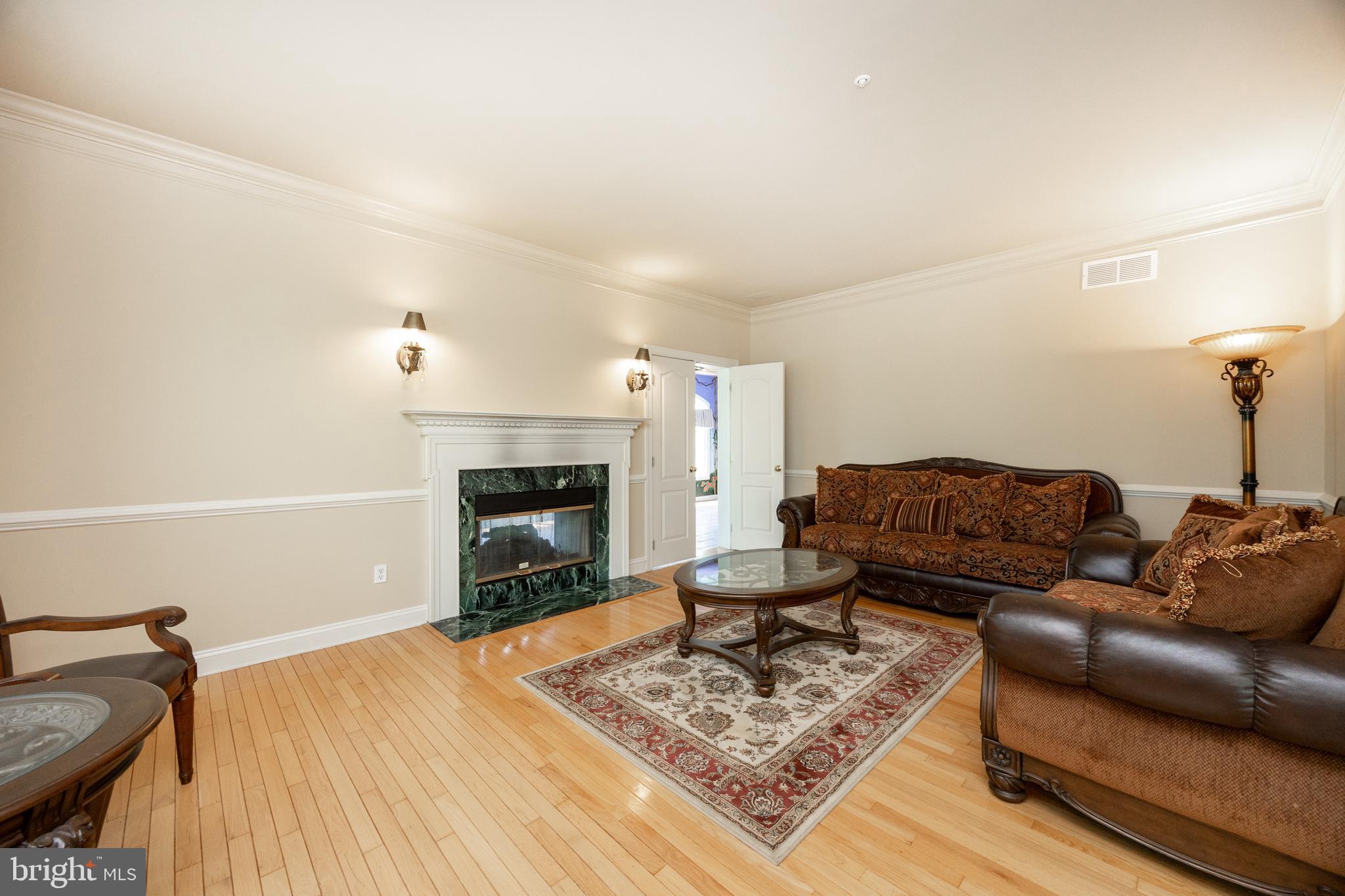 301 Bell Ct
