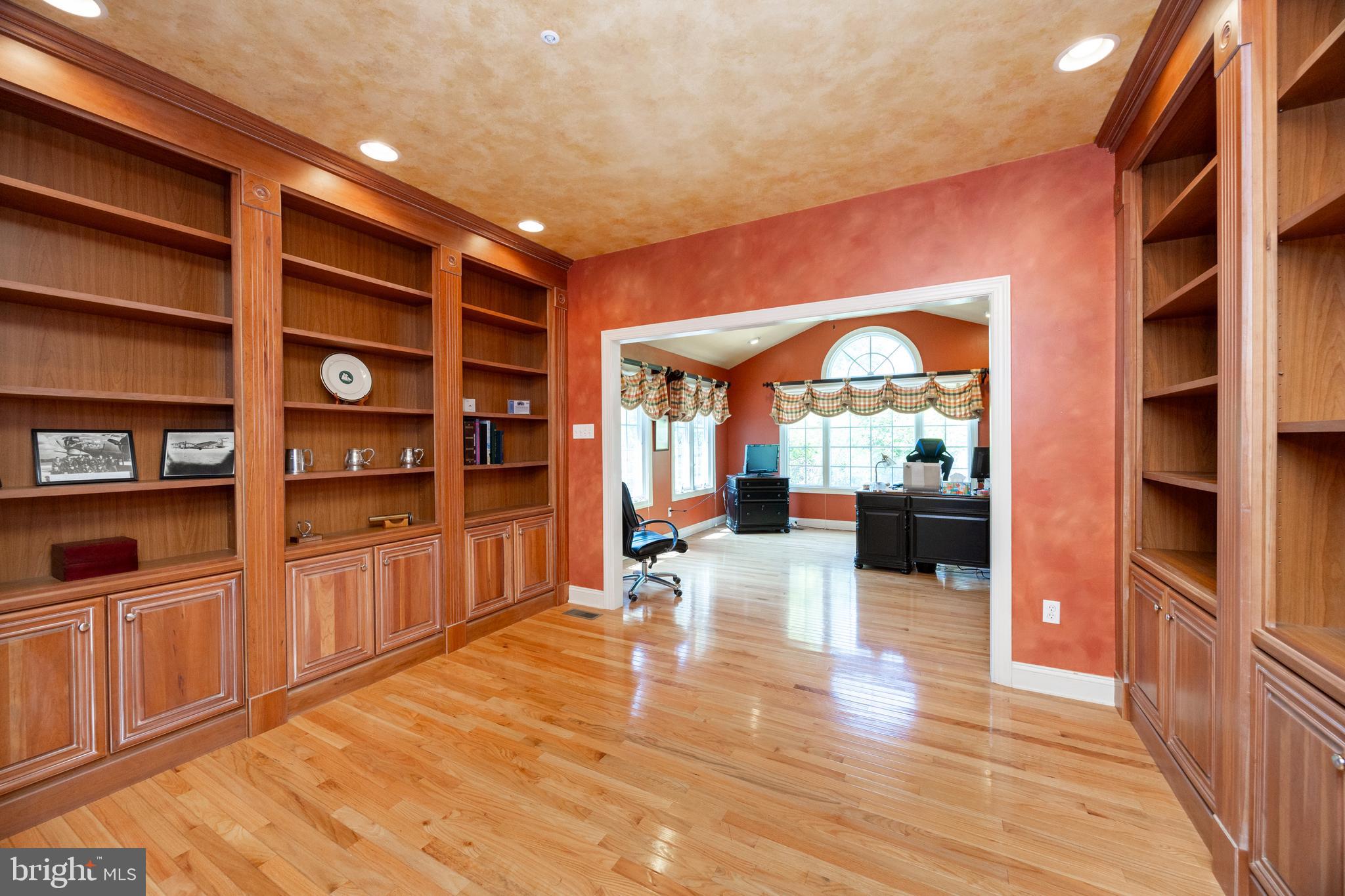 301 Bell Ct